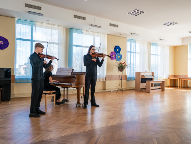 Septītais Mazpilsētu un lauku mūzikas skolu audzēkņu klavieru duetu un mazo kameransambļu konkurss